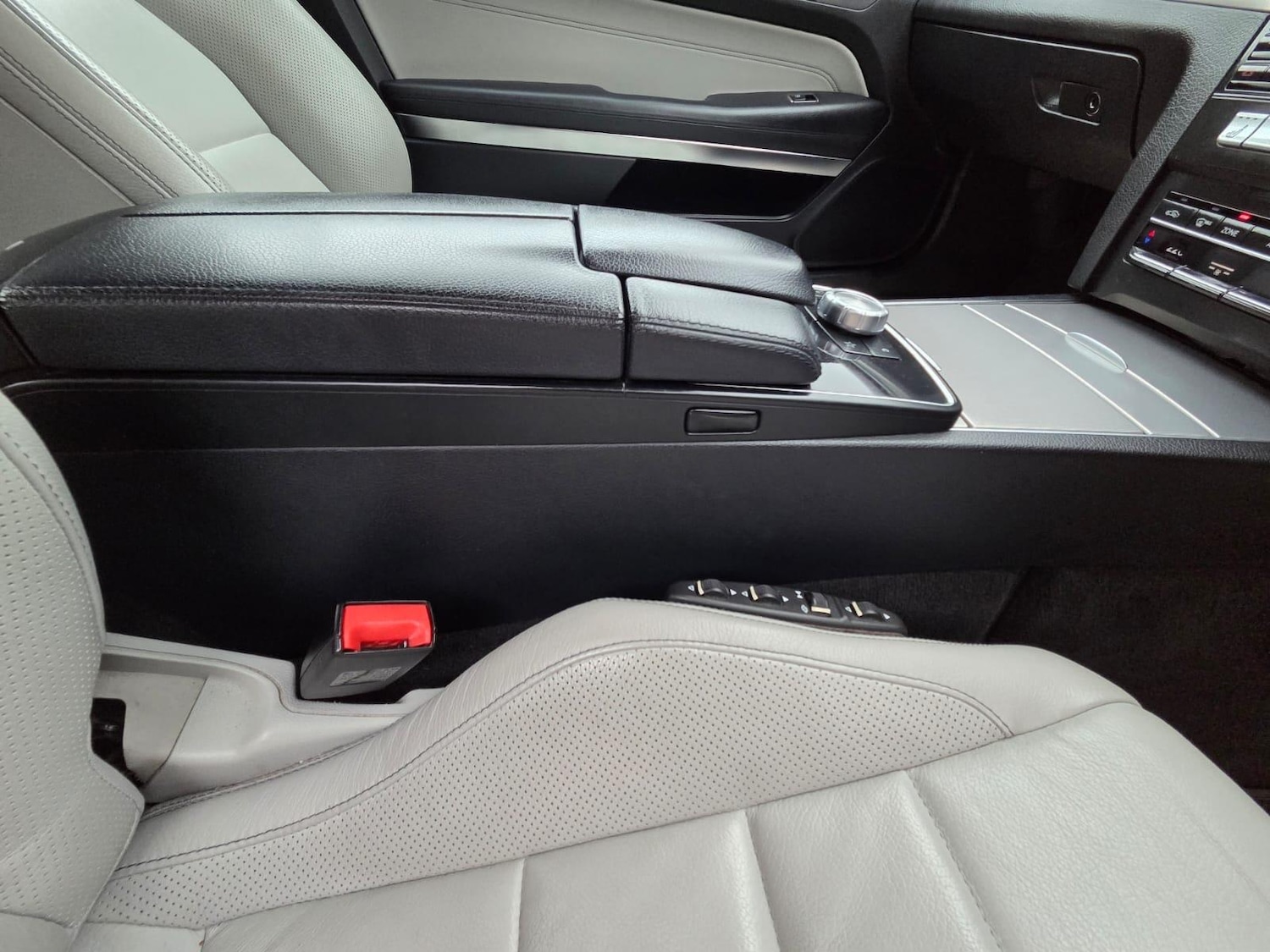 Used Mercedes-Benz E-Class 2014 for sale - 76151080: Photo 75