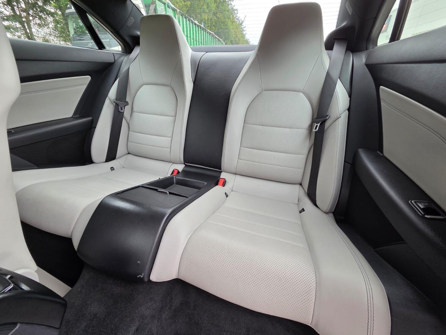 Used Mercedes-Benz E-Class 2014 for sale - 76151080: Photo 79