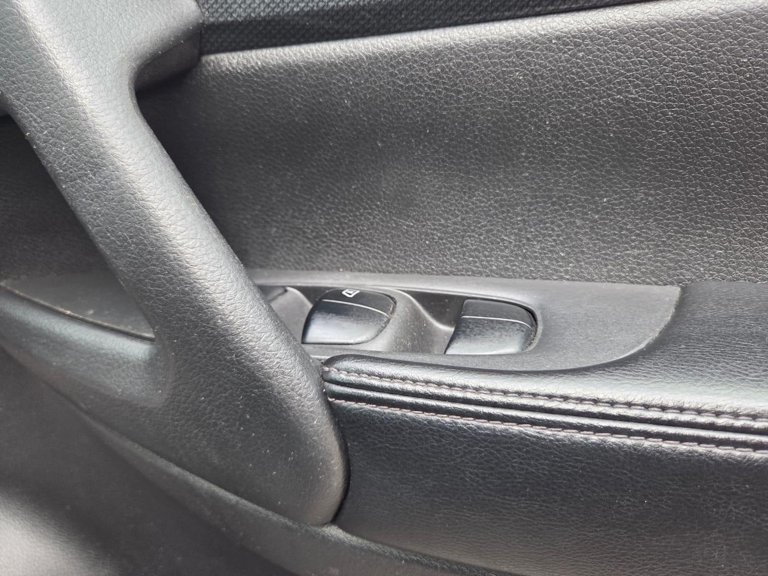 Used Nissan X-Trail for sale - 77957132: Photo 28