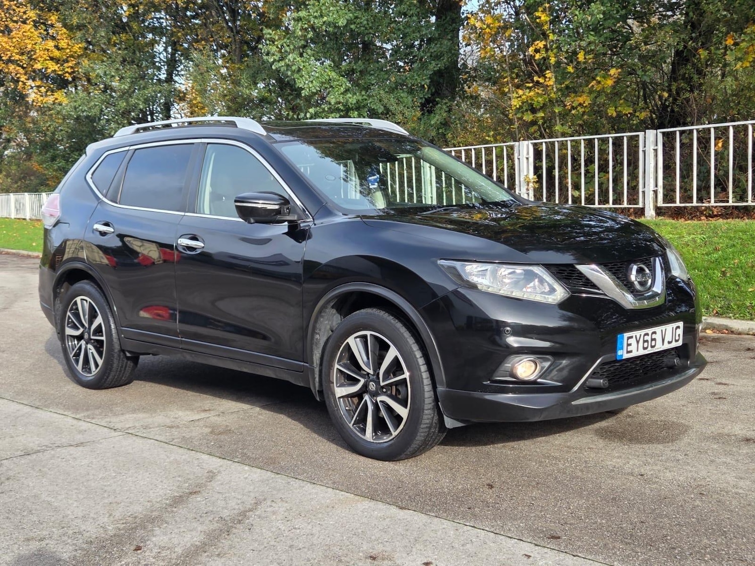 Used Nissan X-Trail for sale - 77957132: Photo 32