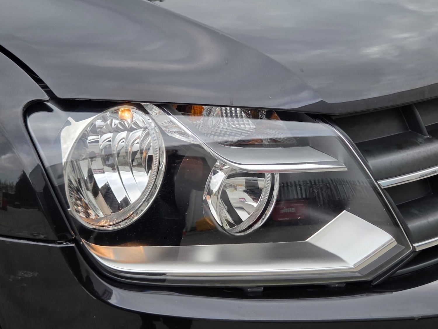 Used Volkswagen Amarok 2012 for sale - 76988996: Photo 43