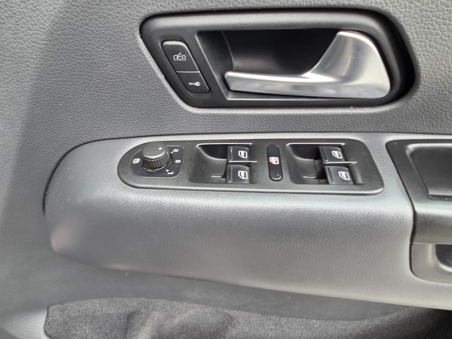 Used Volkswagen Amarok 2012 for sale - 76988996: Photo 52