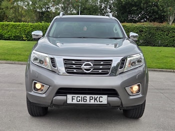 Used Nissan Navara 2016 for sale - 76084100: Photo
