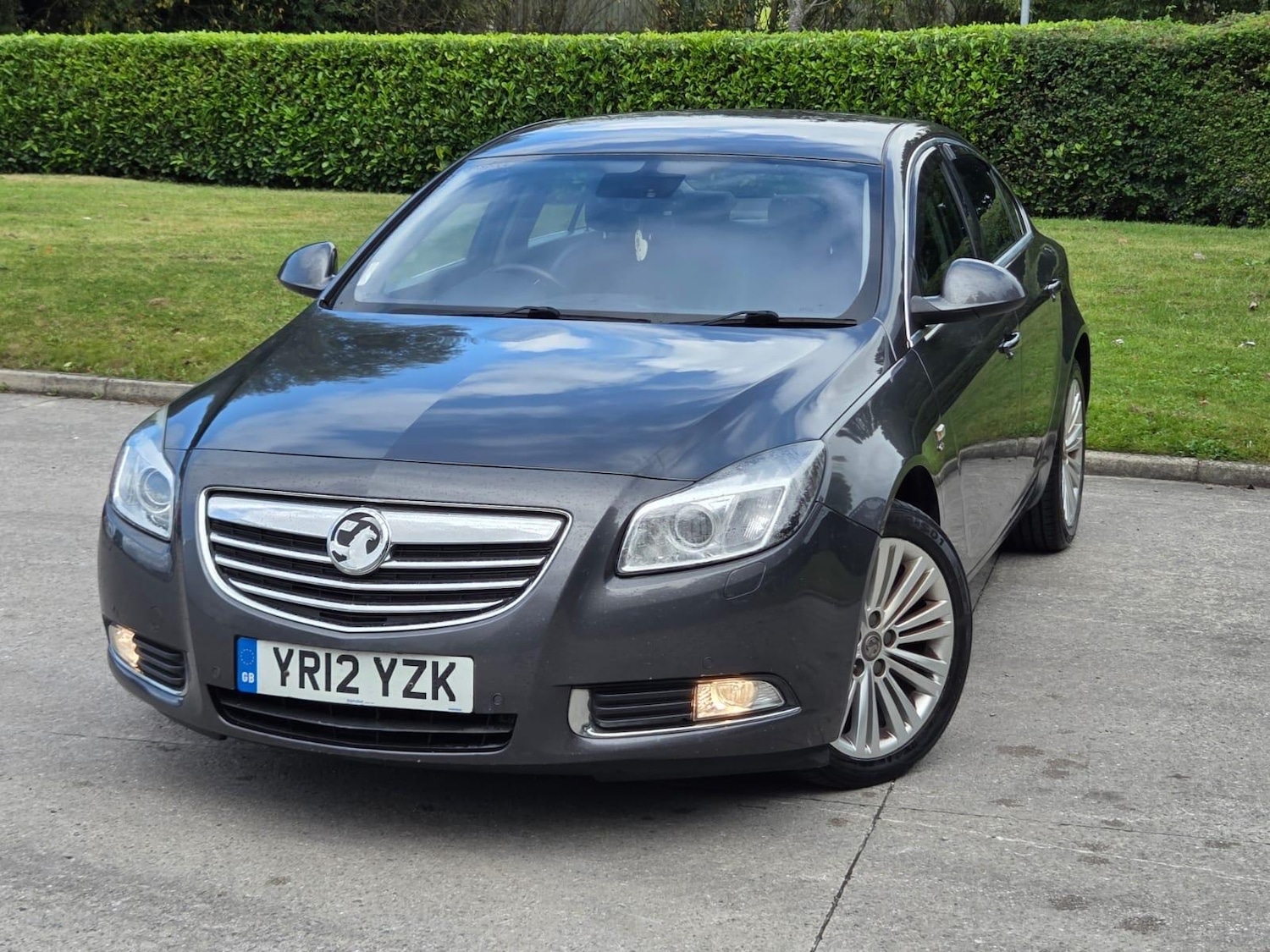 Used Vauxhall Insignia 2012 for sale - 76314409: Photo 2