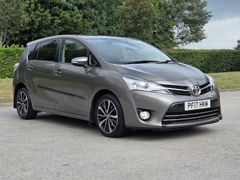 Used Toyota Verso 2017 for sale - 79533512: Photo