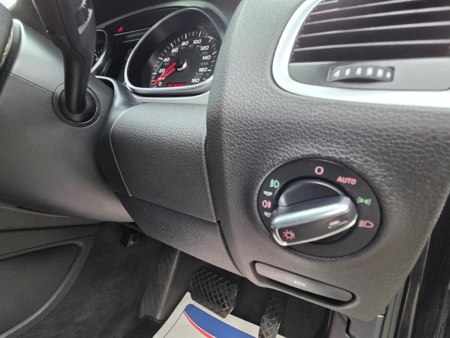 Used Audi Q7 2010 for sale - 76167143: Photo 28