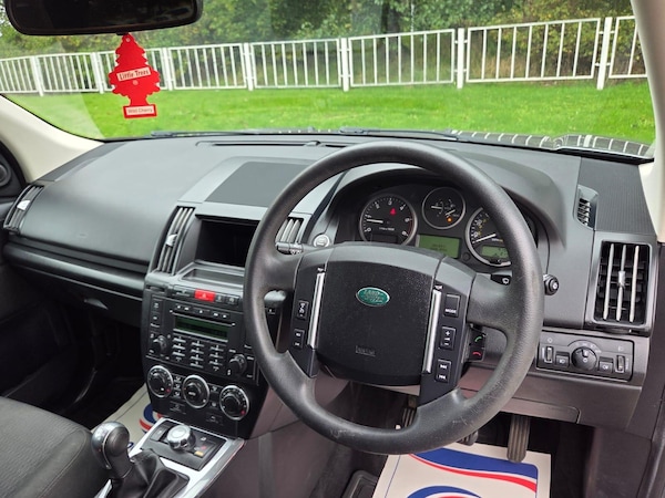 Used Land Rover Freelander 2 2011 for sale - 76109744: Photo 14