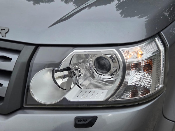 Used Land Rover Freelander 2 2011 for sale - 76109744: Photo 24