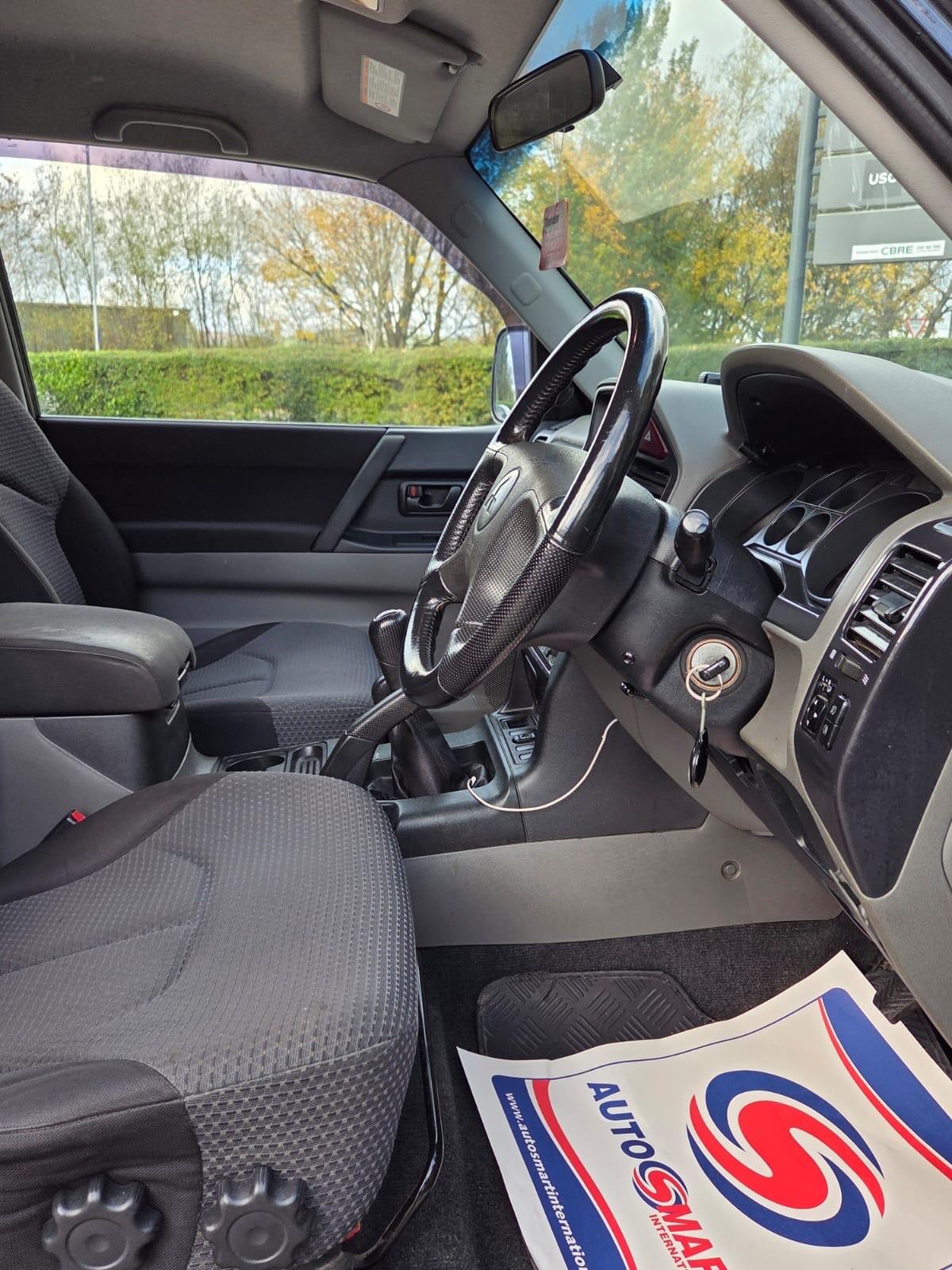 Used Mitsubishi Shogun 2006 for sale - 76398267: Photo 37