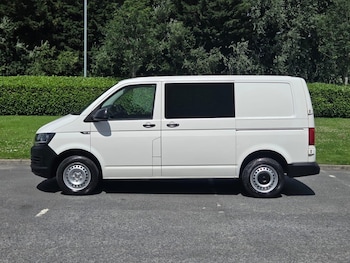 Used Volkswagen Transporter 2018 for sale - 75233254: Photo