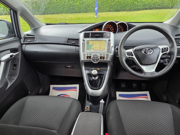 Used Toyota Verso 2010 for sale - 75563805: Photo 18
