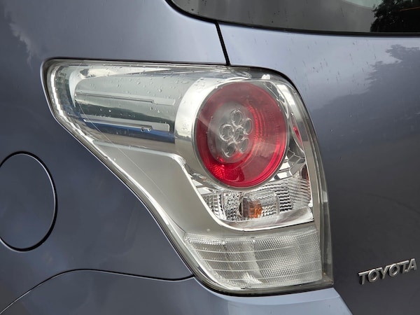 Used Toyota Verso 2010 for sale - 75563805: Photo 47