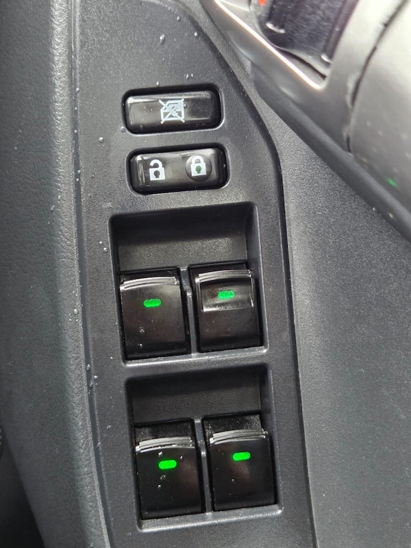 Used Toyota Verso 2010 for sale - 75563805: Photo 55
