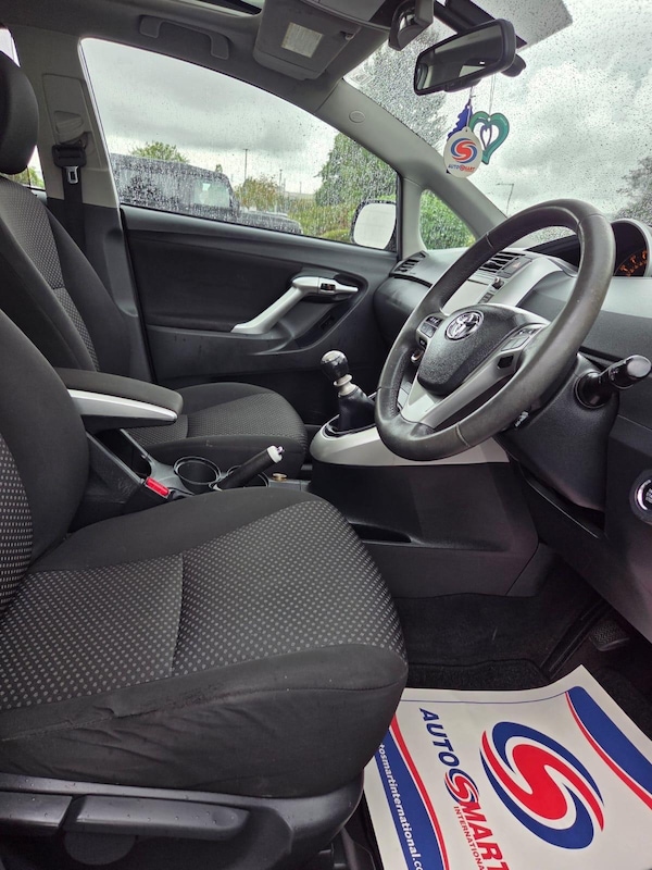 Used Toyota Verso 2010 for sale - 75563805: Photo 59
