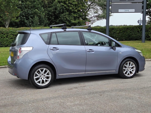 Used Toyota Verso 2010 for sale - 75563805: Photo 6