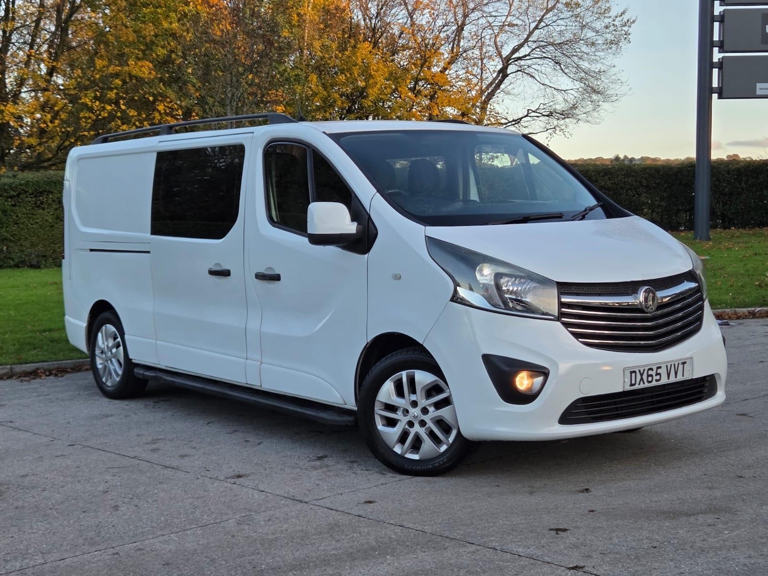 Used Vauxhall Vivaro 2015 for sale - 76992888: Photo 1