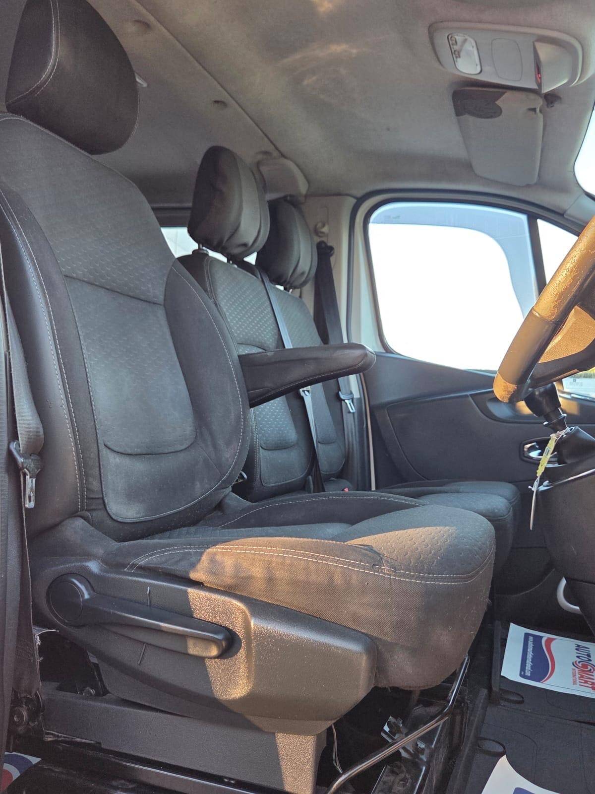 Used Vauxhall Vivaro 2015 for sale - 76992888: Photo 34