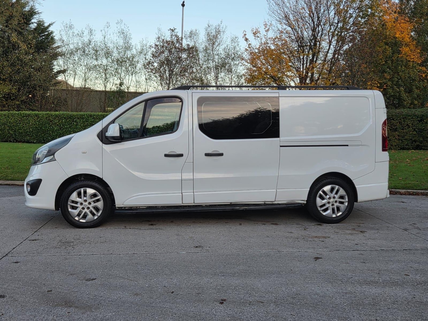 Used Vauxhall Vivaro 2015 for sale - 76992888: Photo 4