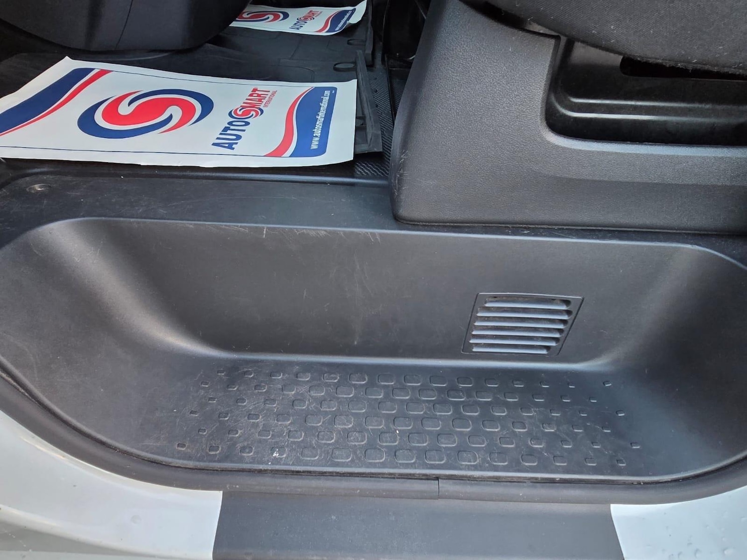 Used Vauxhall Vivaro 2015 for sale - 76992888: Photo 47