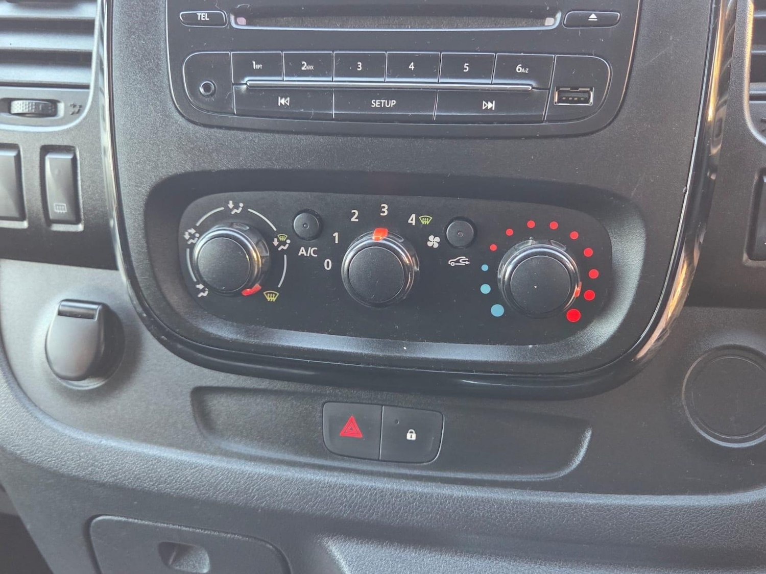 Used Vauxhall Vivaro 2015 for sale - 76992888: Photo 62