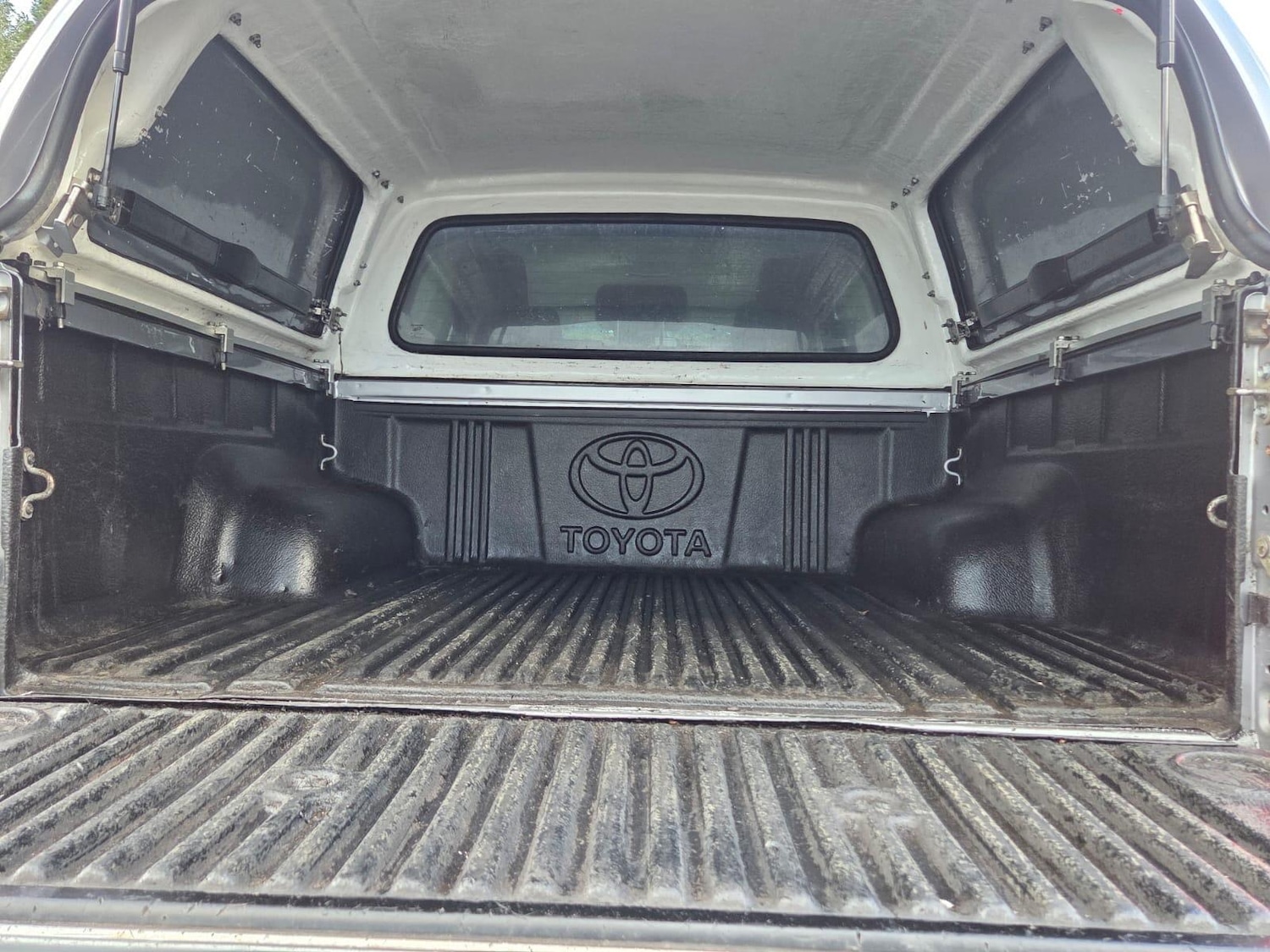Used Toyota Hilux 2017 for sale - 76753318: Photo 21