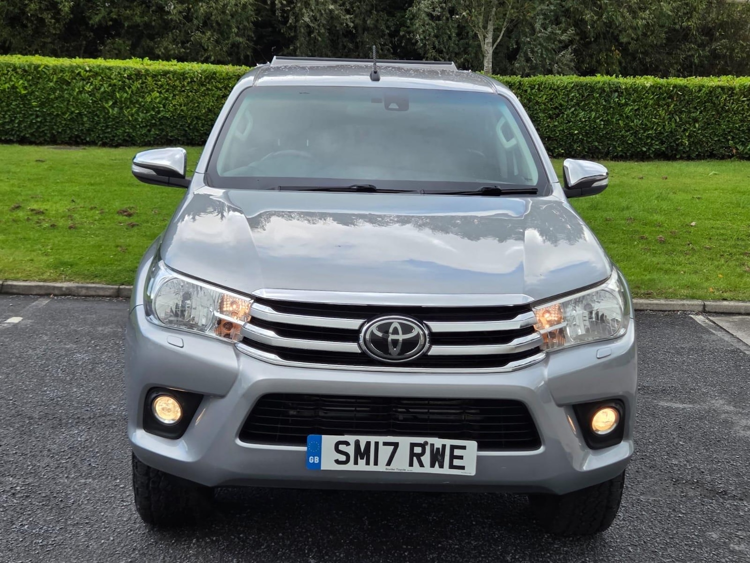 Used Toyota Hilux 2017 for sale - 76753318: Photo 3