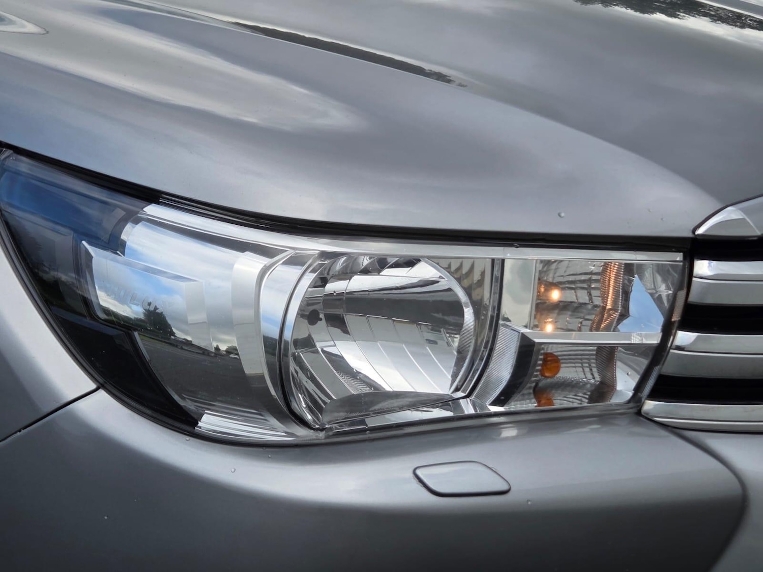 Used Toyota Hilux 2017 for sale - 76753318: Photo 52