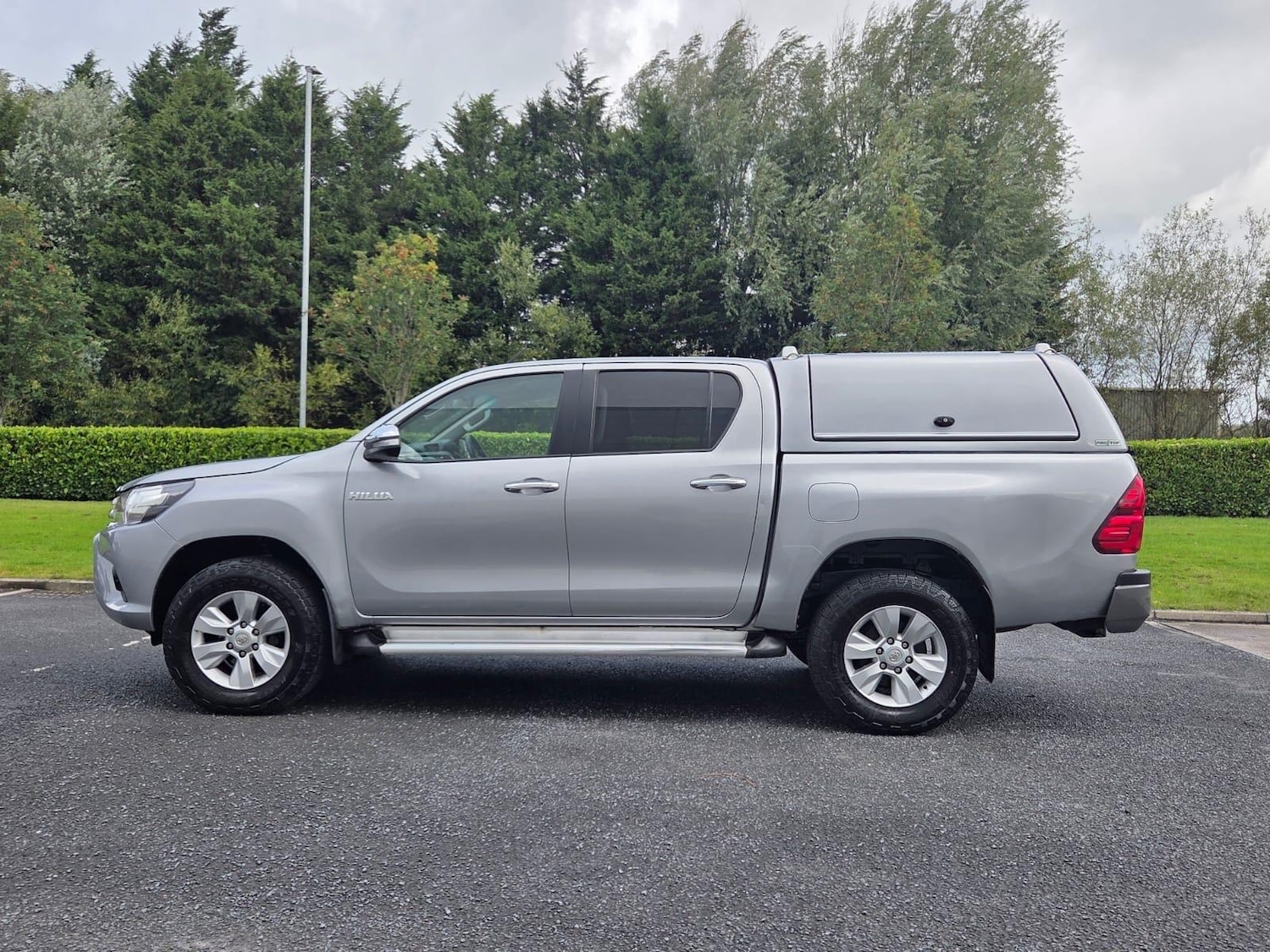 Used Toyota Hilux 2017 for sale - 76753318: Photo 7
