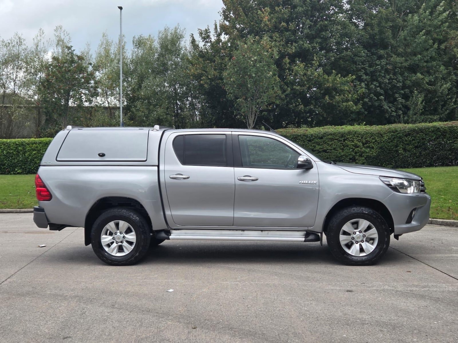 Used Toyota Hilux 2017 for sale - 76753318: Photo 8