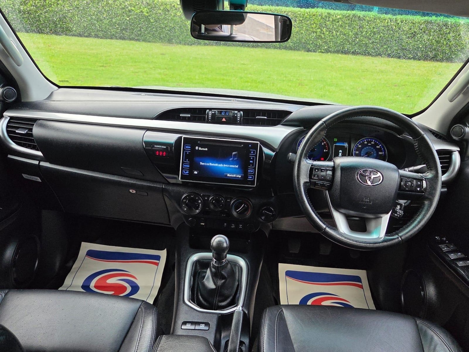 Used Toyota Hilux 2017 for sale - 76753318: Photo 9