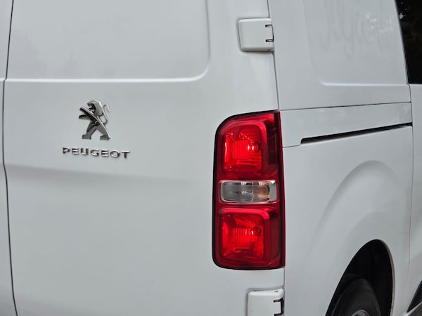 Used Peugeot Expert 2018 for sale - 76259394: Photo 46