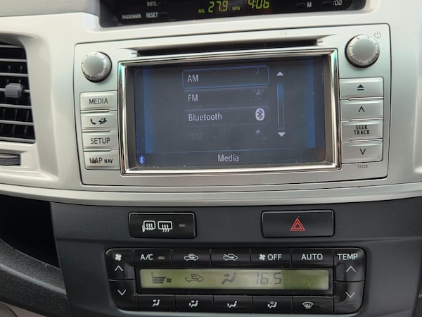 Used Toyota Hilux 2012 for sale - 75051142: Photo 11