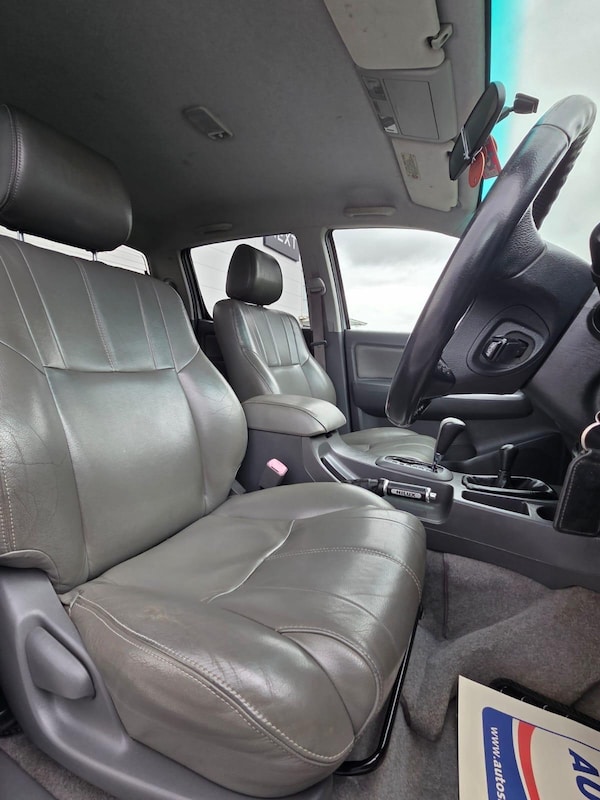 Used Toyota Hilux 2012 for sale - 75051142: Photo 16