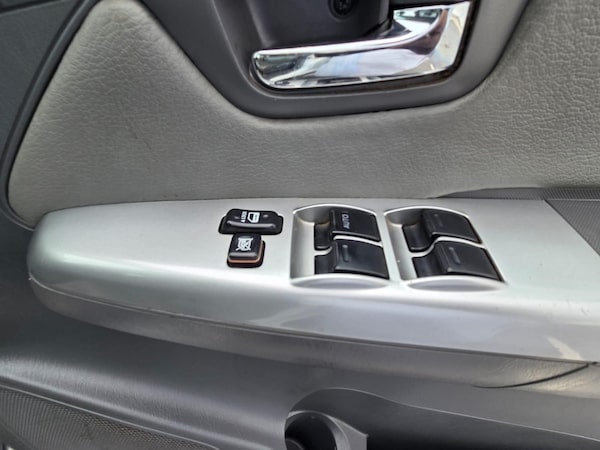 Used Toyota Hilux 2012 for sale - 75051142: Photo 41