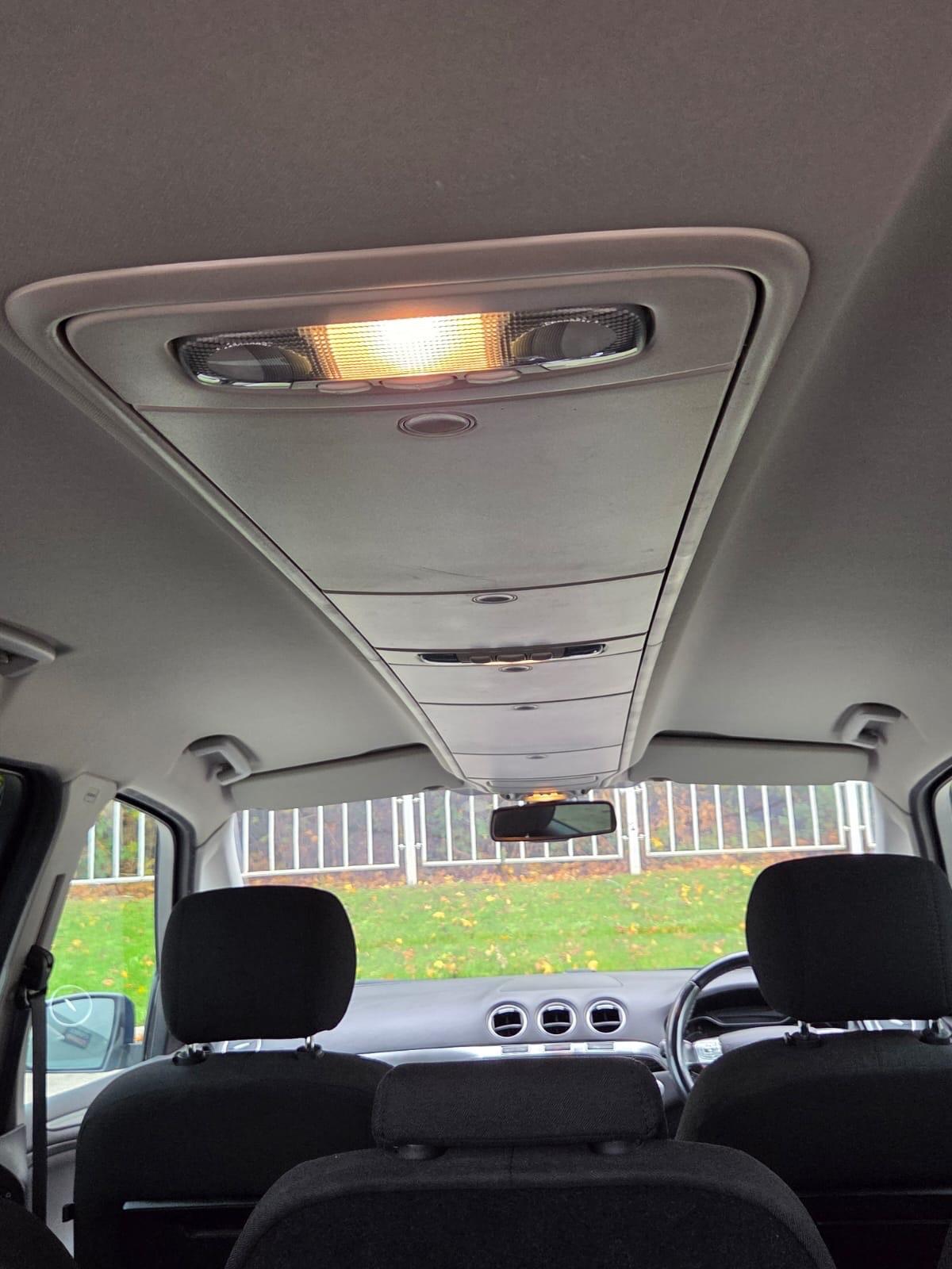 Used Ford Galaxy 2014 for sale - 76432839: Photo 31