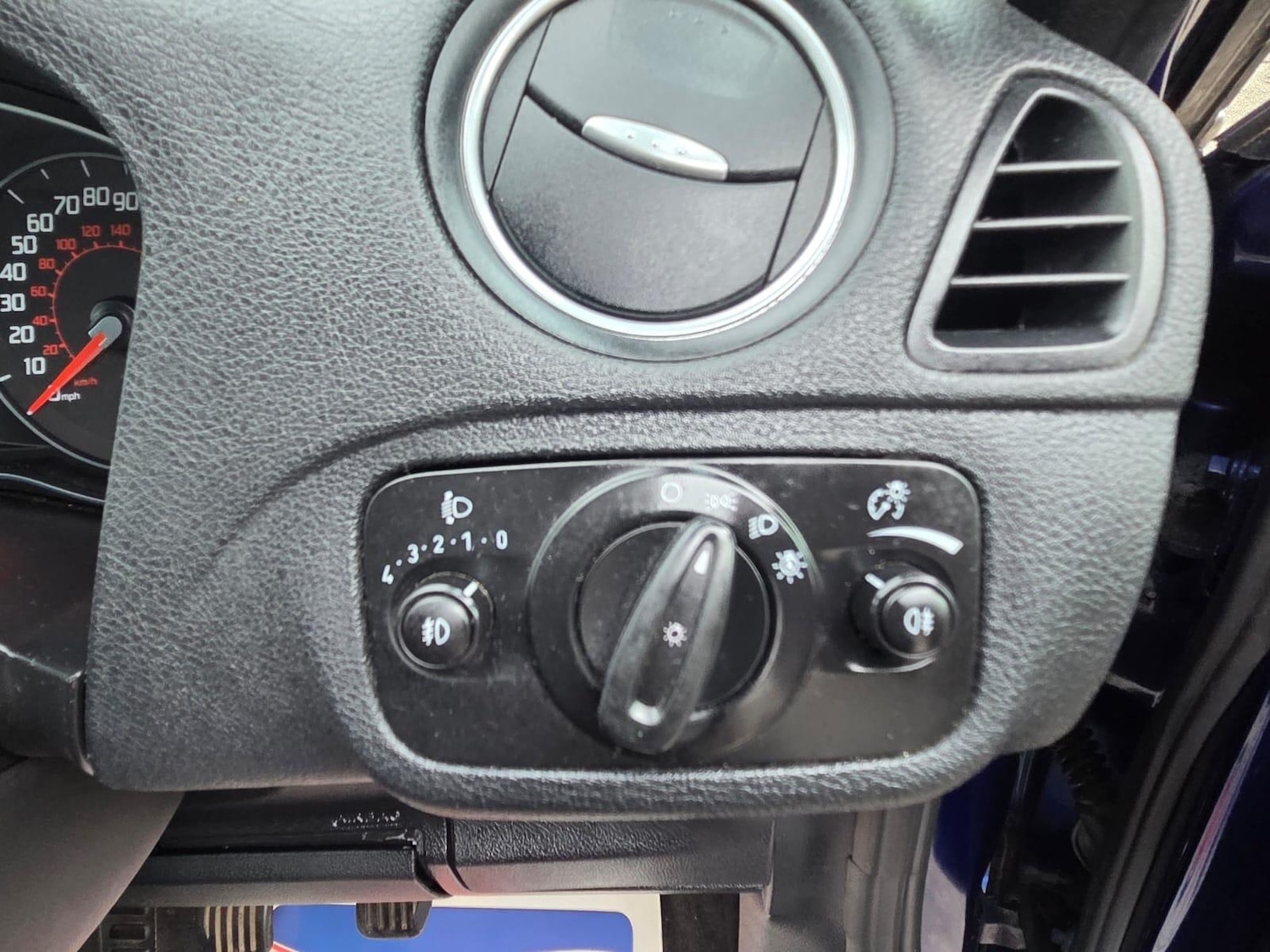 Used Ford Galaxy 2014 for sale - 76432839: Photo 32