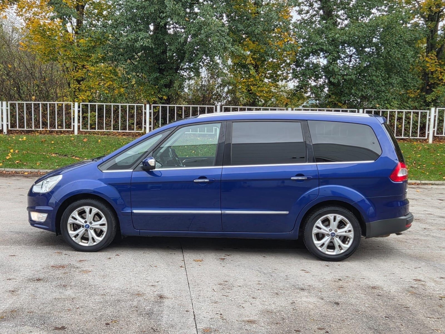 Used Ford Galaxy 2014 for sale - 76432839: Photo 5