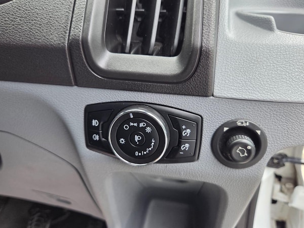 Used Ford Transit 2017 for sale - 75387321: Photo 67