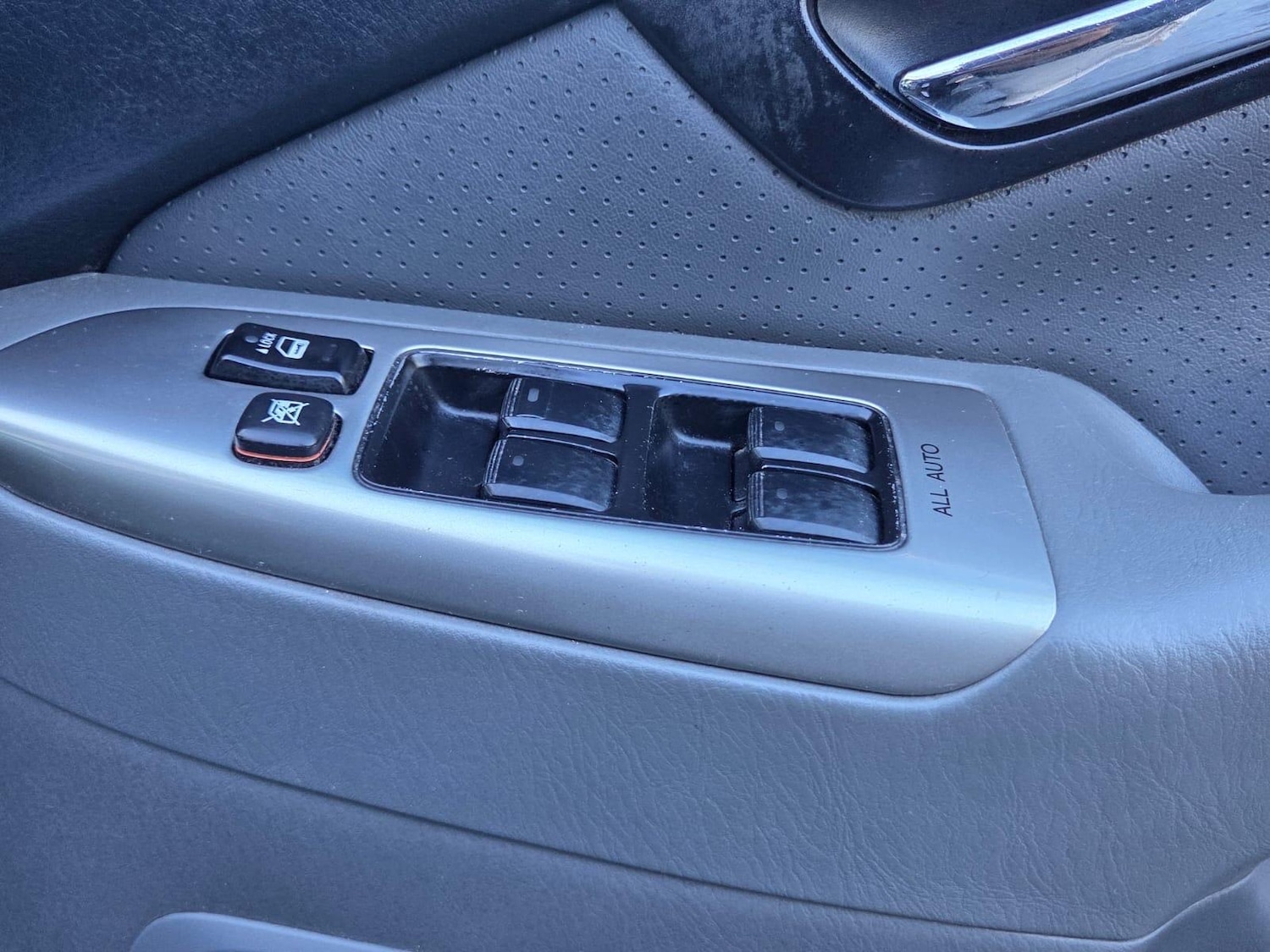 Used Toyota Landcruiser 2008 for sale - 76024671: Photo 82