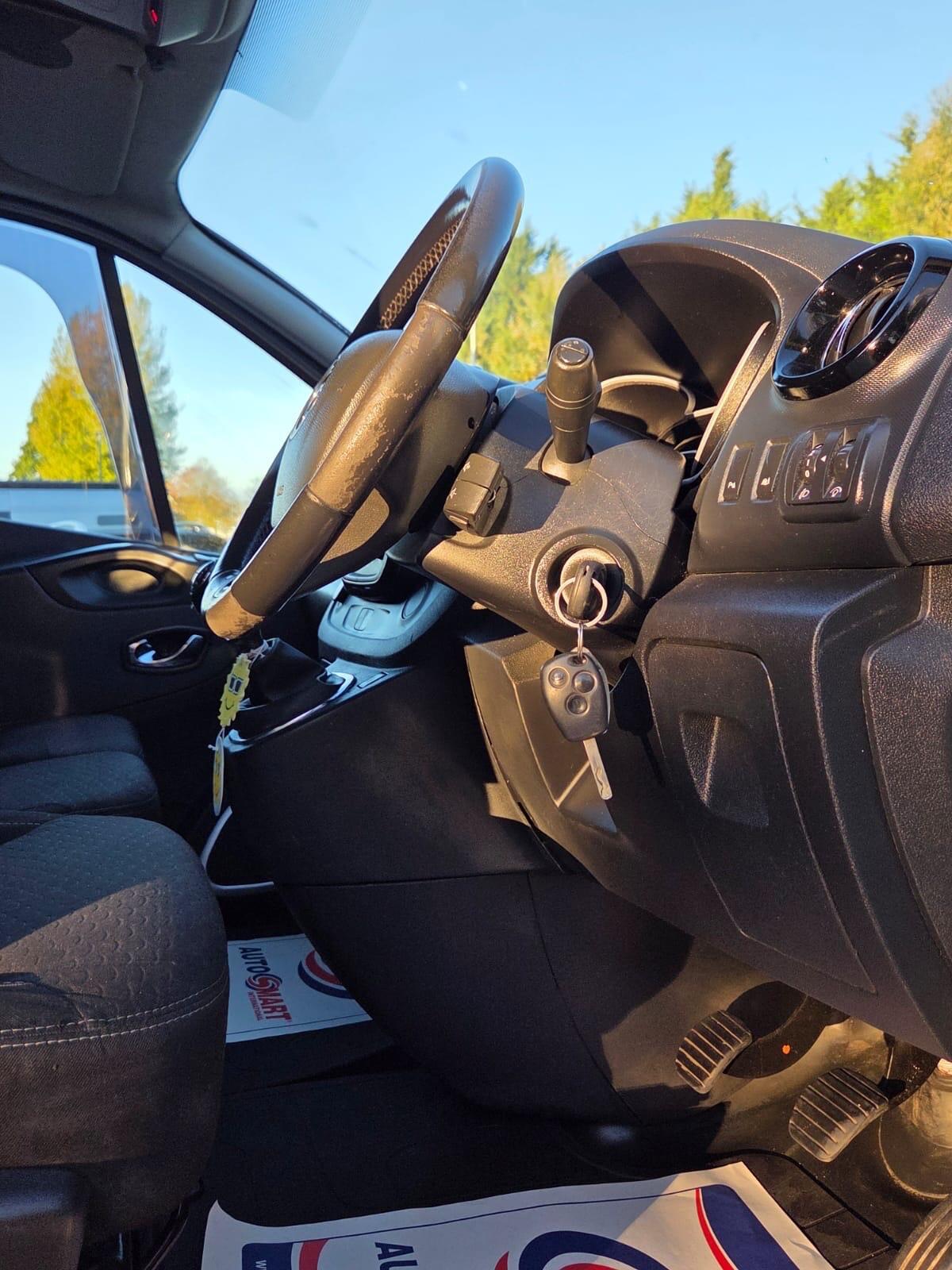 Used Vauxhall Vivaro 2015 for sale - 76377810: Photo 32