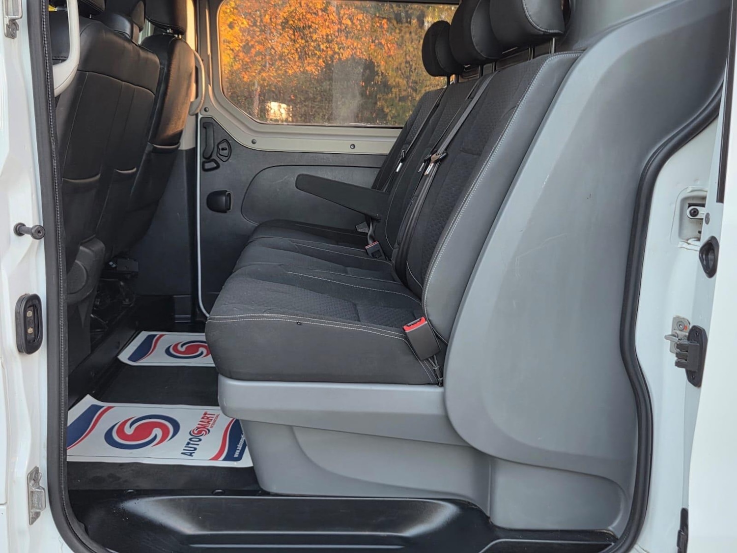 Used Vauxhall Vivaro 2015 for sale - 76377810: Photo 8