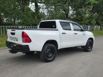 Used Toyota Hilux 2017 for sale - 78516285: Photo