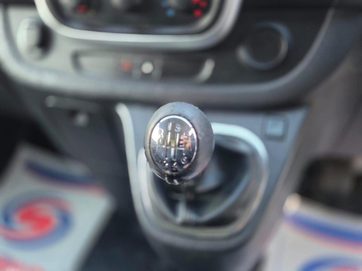 Used Vauxhall Vivaro 2015 for sale - 76633199: Photo 12