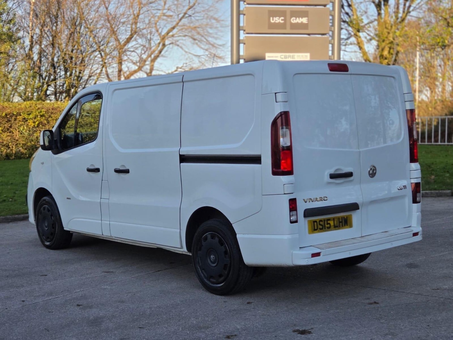 Used Vauxhall Vivaro 2015 for sale - 76633199: Photo 4
