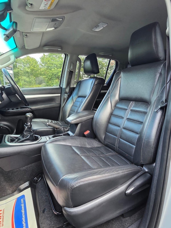 Used Toyota Hilux 2017 for sale - 75166869: Photo 10