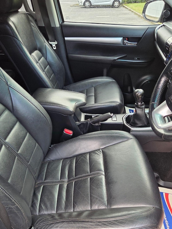Used Toyota Hilux 2017 for sale - 75166869: Photo 11