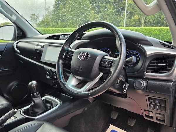 Used Toyota Hilux 2017 for sale - 75166869: Photo 31