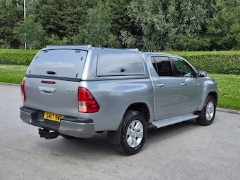 Used Toyota Hilux 2017 for sale - 75166869: Photo