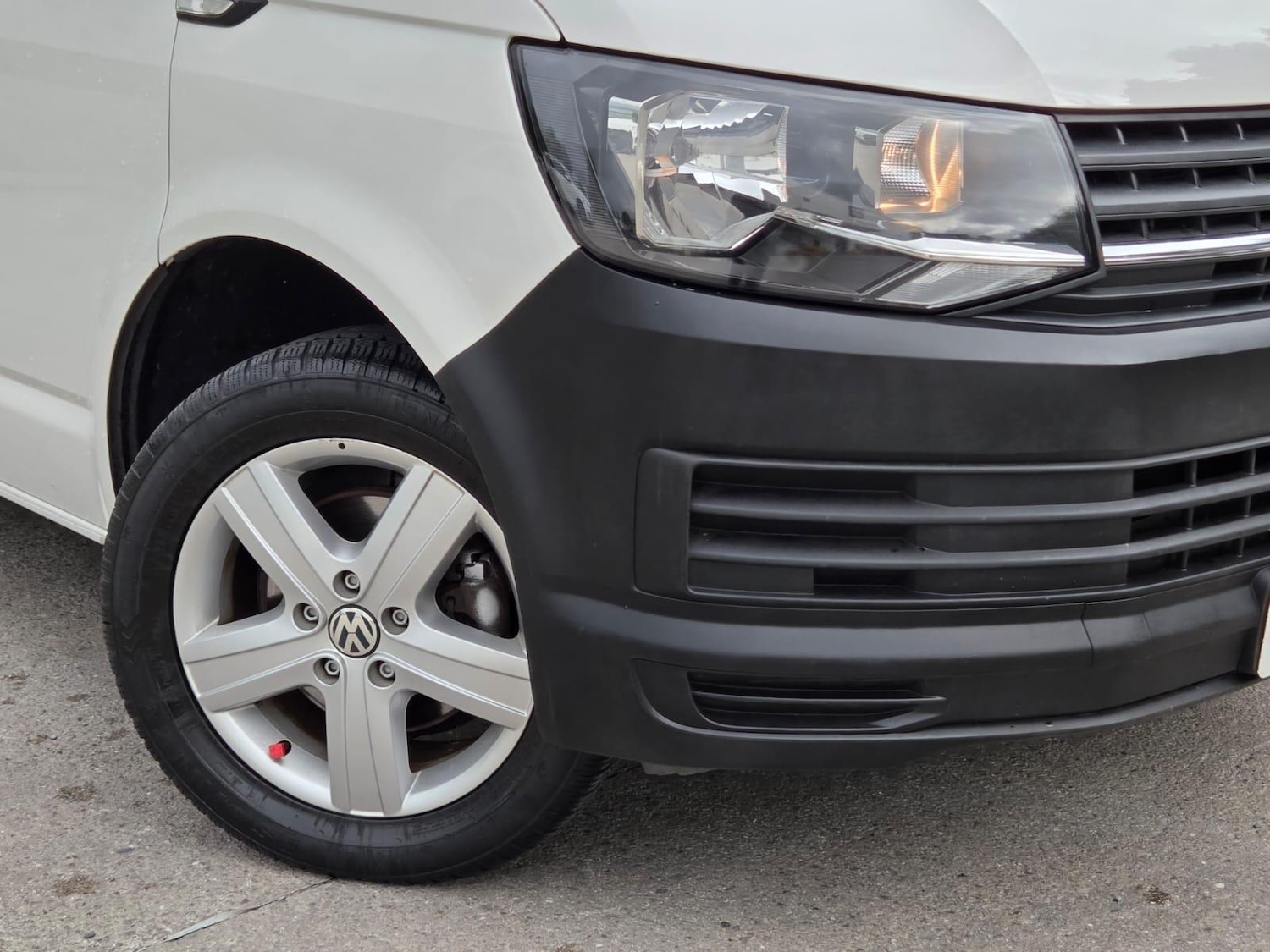 Used Volkswagen Transporter 2018 for sale - 76766013: Photo 46