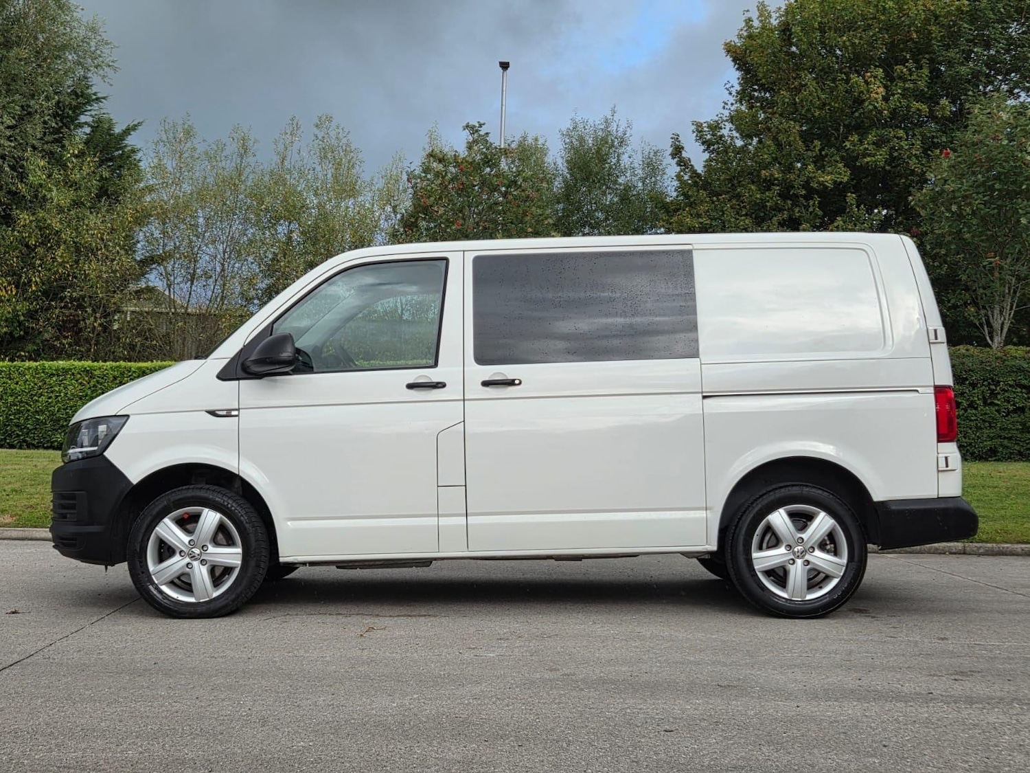 Used Volkswagen Transporter 2018 for sale - 76766013: Photo 5